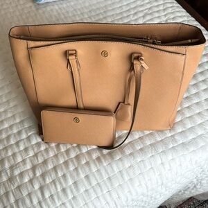 Tori Burch bag and wallet set